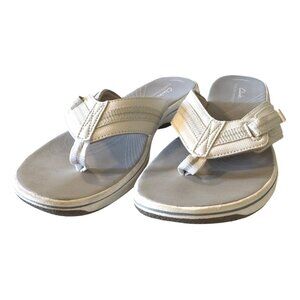 Clark’s Cloud Stepper Size 38 Women’s White Adjustable Sandal Flip Flop NWOB 7.5